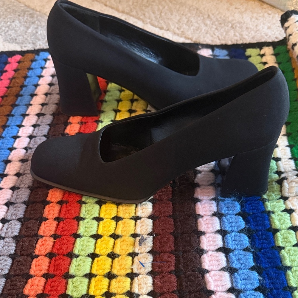 Via Spiga Black Square-Toe Heels - Picture 3 of 7